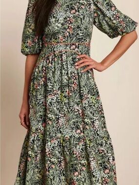 Mint Velvet Black Floral Puff Sleeve Midi Dress with Coral Piping size 6.